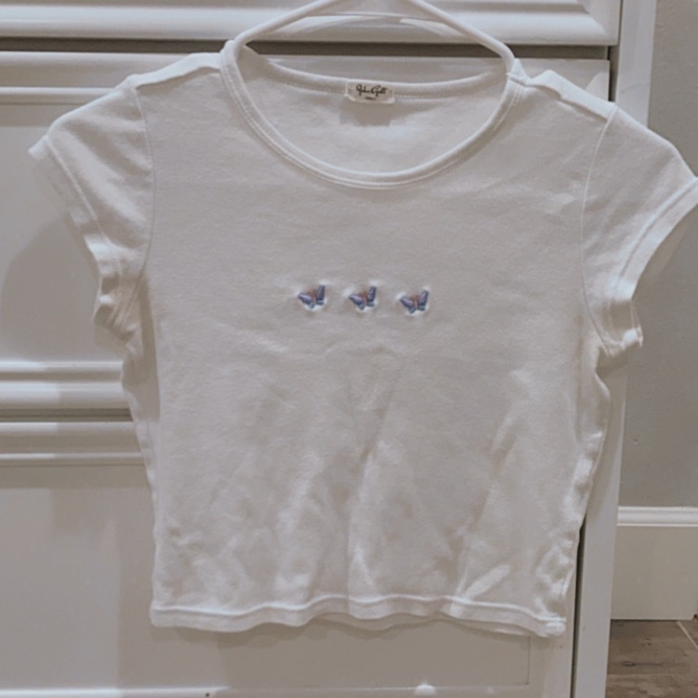 Brandy Melville butterfly Ashlen crop top♡︎